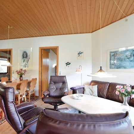 Four-bedroom In Sjallands Odde Vakantiehuis Yderby
