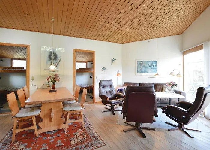 Four-bedroom In Sjallands Odde Hébergement de vacances Yderby