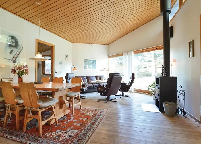 Four-bedroom In Sjallands Odde Hébergement de vacances *