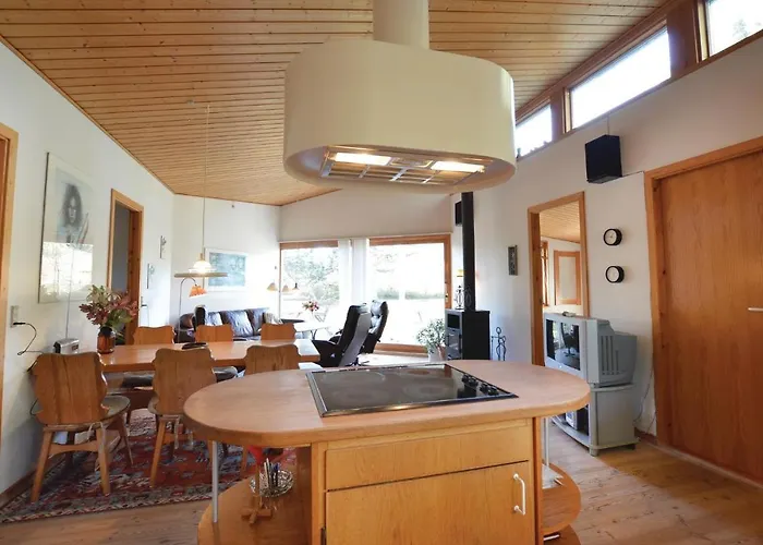 Hébergement de vacances Four-bedroom In Sjallands Odde *